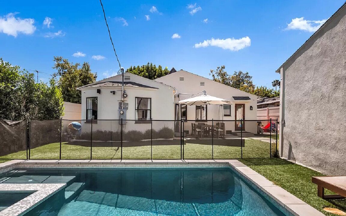 Photo of Outdoor in La Brea
