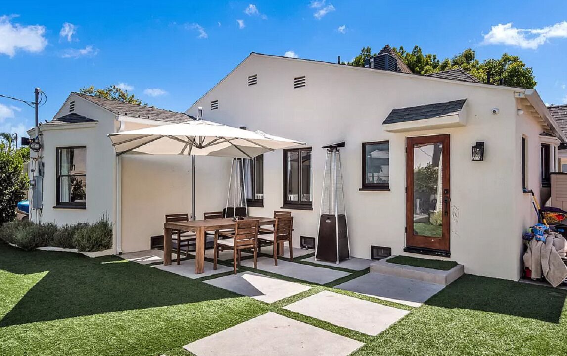Photo of Outdoor in La Brea