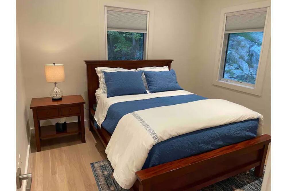 Photo of Bedroom in Garrison