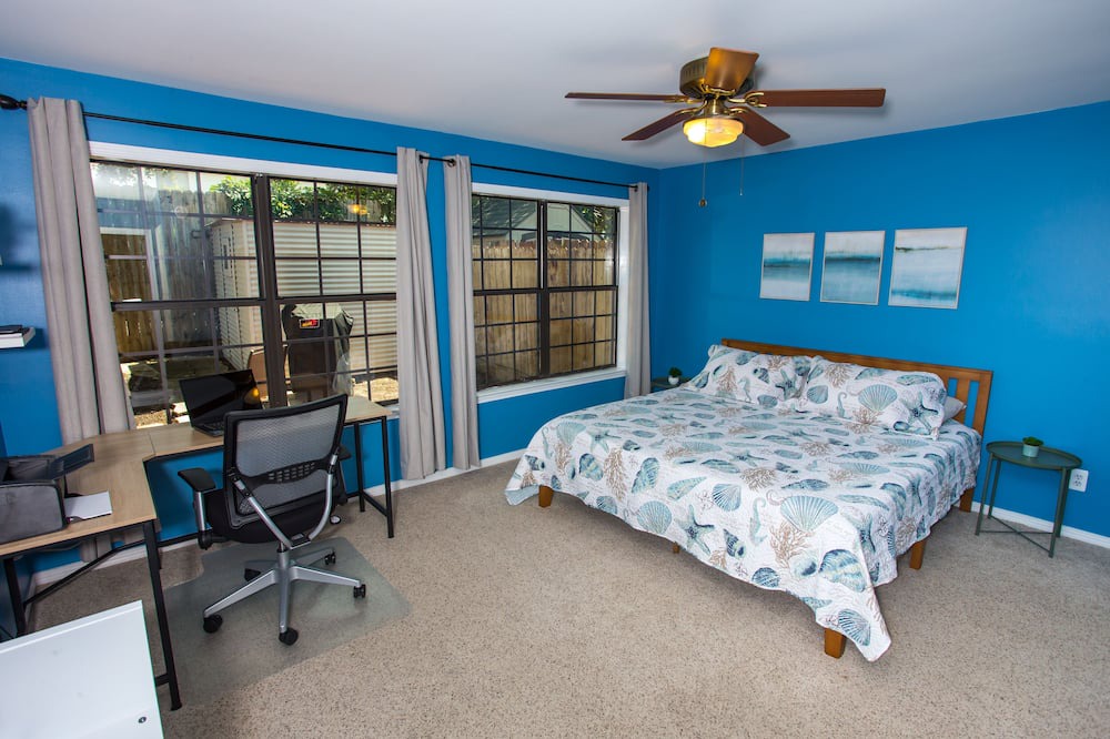 Photo of Bedroom in East Pensacola Heights