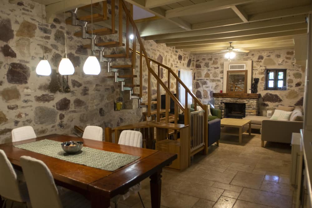Photo of Livingroom in Old Datca