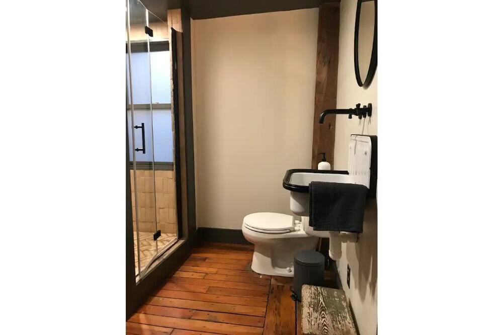 Photo of Bathroom in Lake Mohawk
