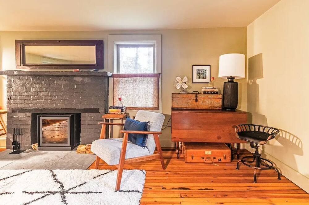 Photo of Livingroom in Lake Mohawk