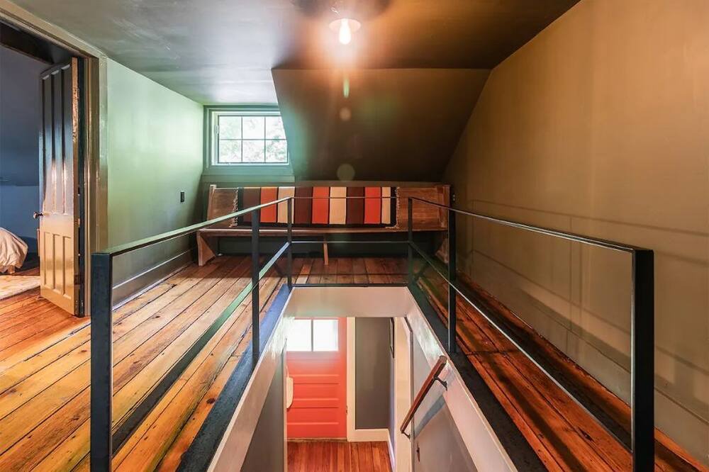 Photo of Bedroom in Lake Mohawk