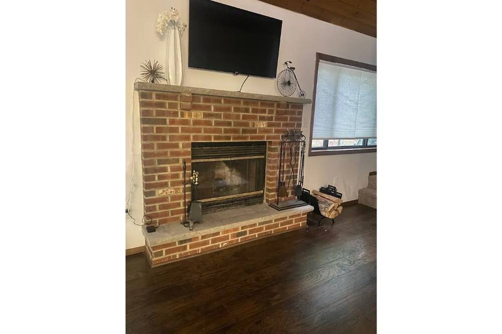 Photo of Bedroom in Lake Mohawk