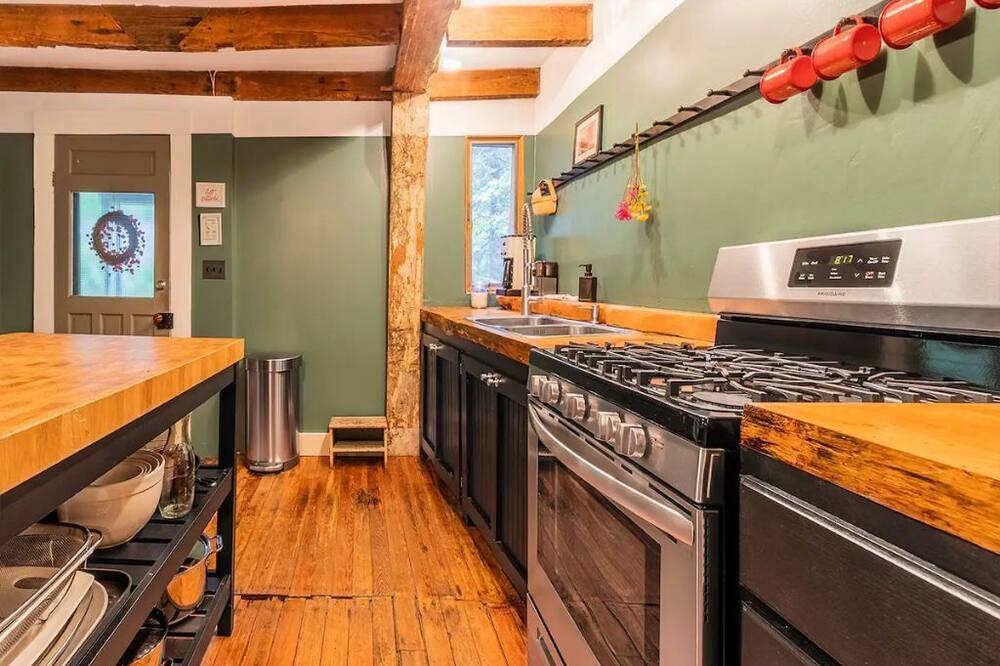 Photo of Kitchen in Lake Mohawk