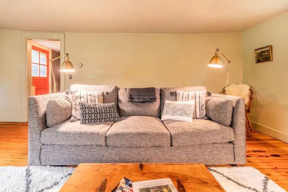 Photo of Livingroom in Lake Mohawk