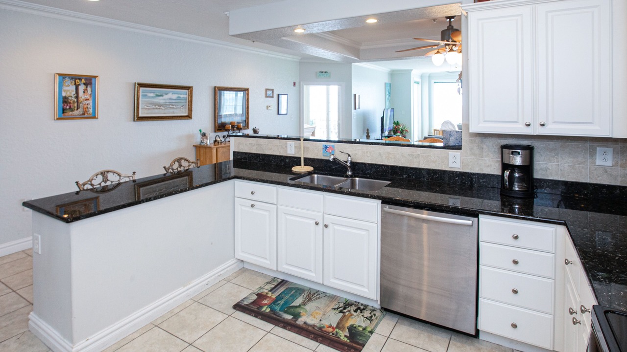 Photo of Kitchen in Sandbridge