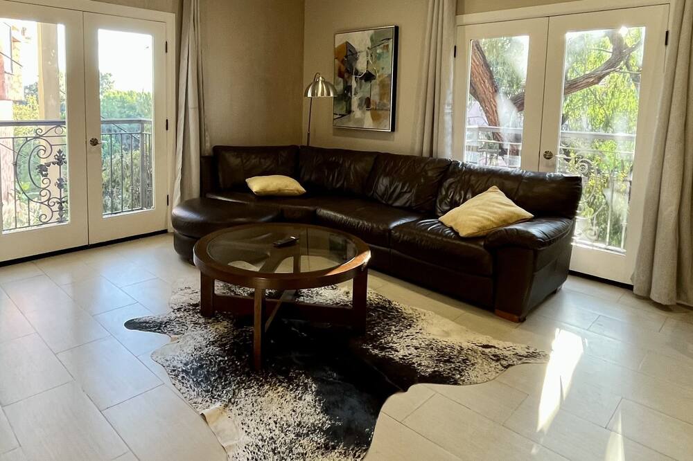 Photo of Livingroom in The Flats