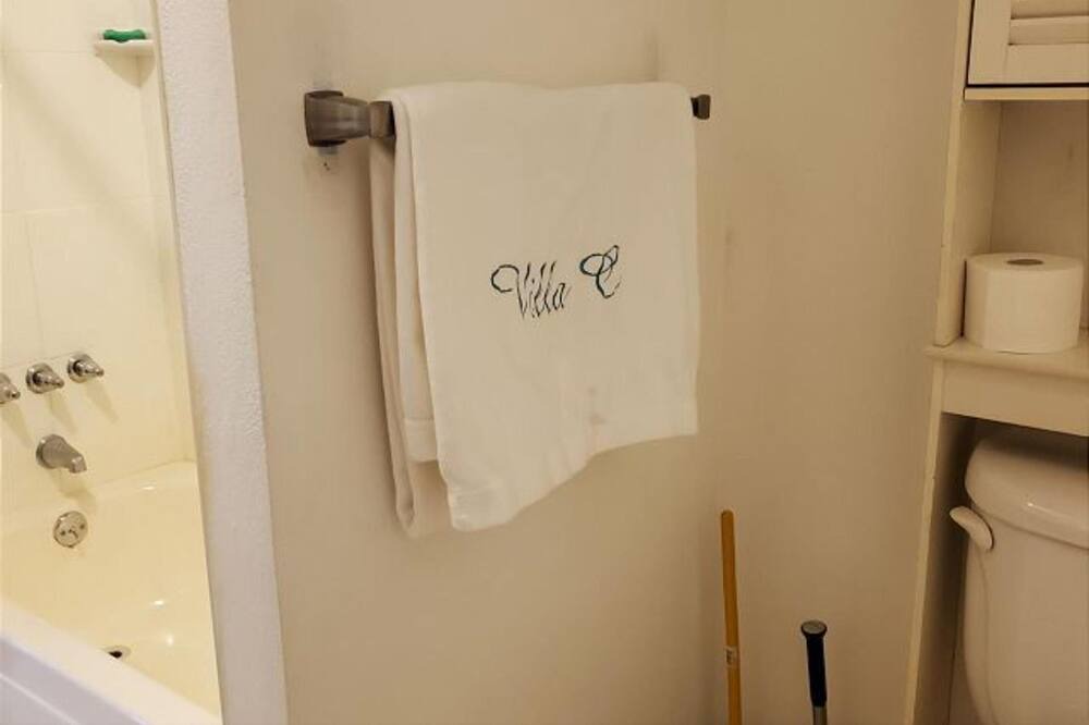 Photo of Bathroom in Rainbow Bay