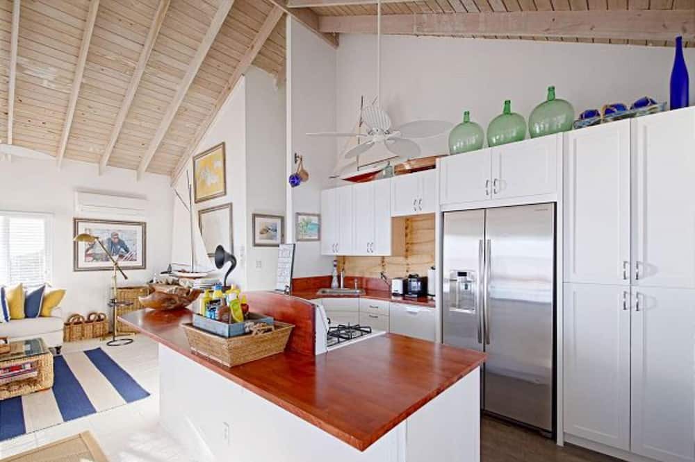 Photo of Kitchen in Rainbow Bay