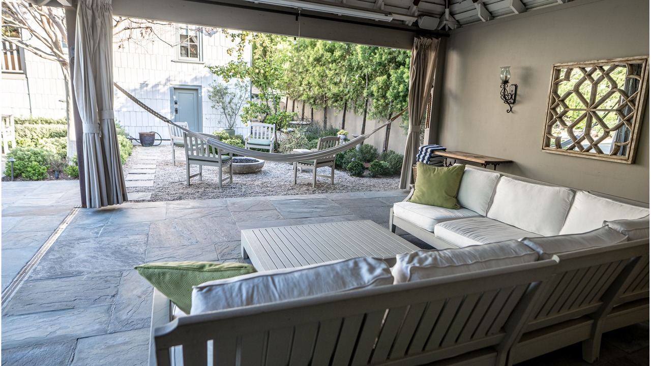 Photo of Livingroom in Los Feliz