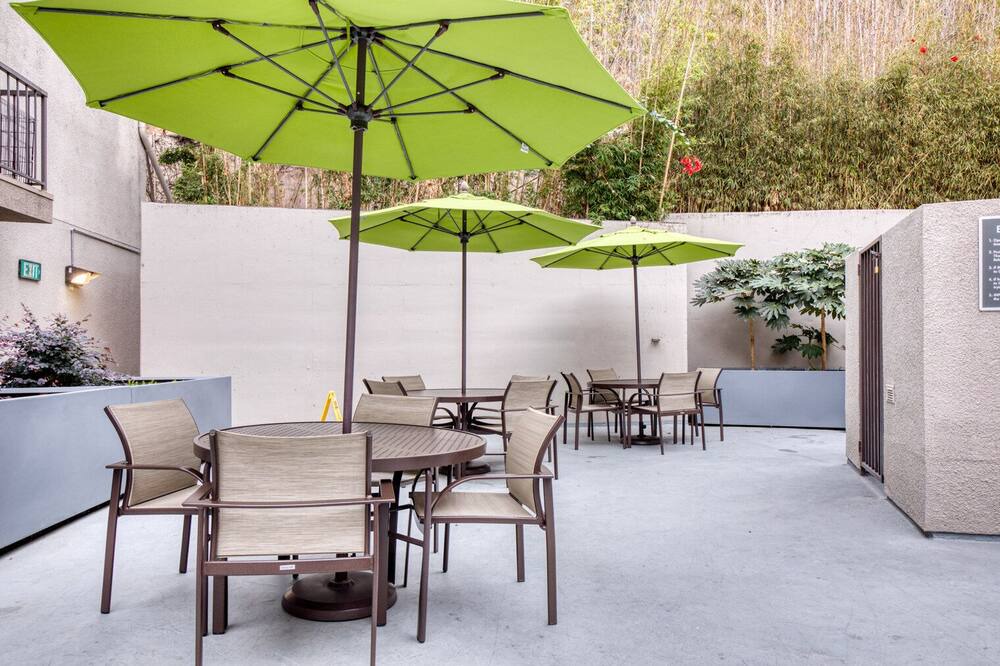 Photo of Patio Balcony in Los Feliz