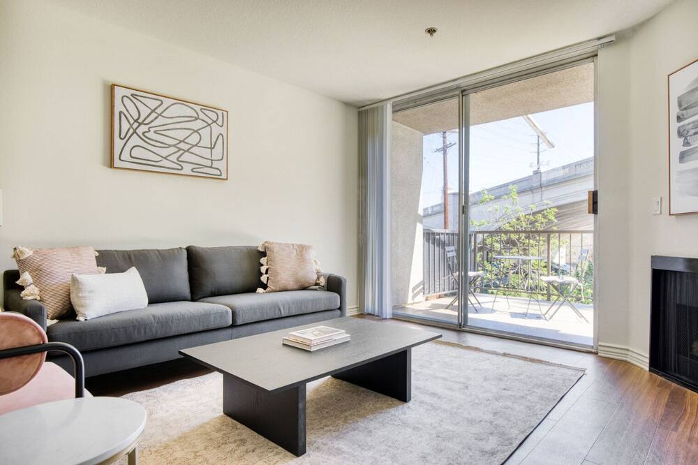 Photo of Livingroom in Los Feliz