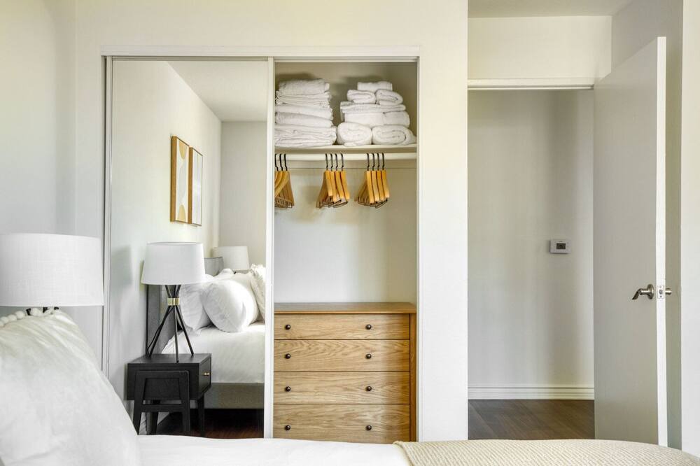 Photo of Bedroom in Los Feliz