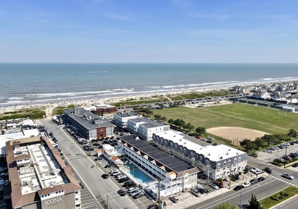 Photo of Outdoor in Avalon