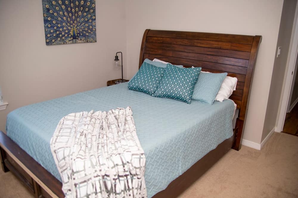 Photo of Bedroom in Gulf Breeze
