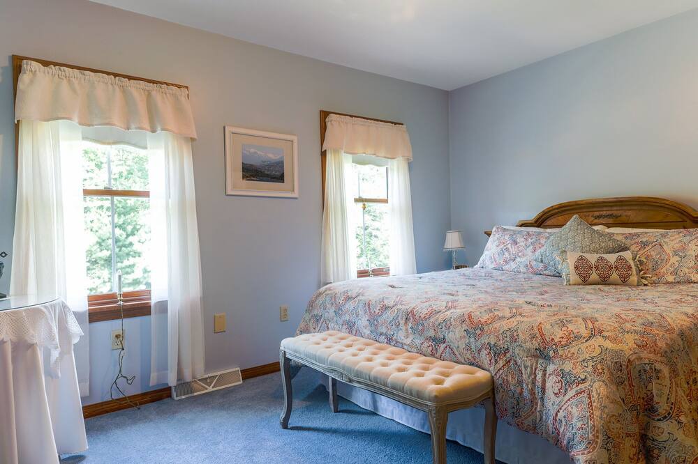 Photo of Bedroom in McKean