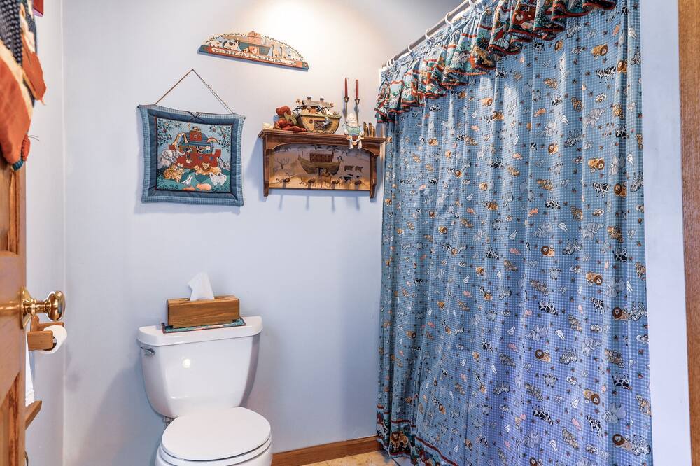 Photo of Bathroom in McKean