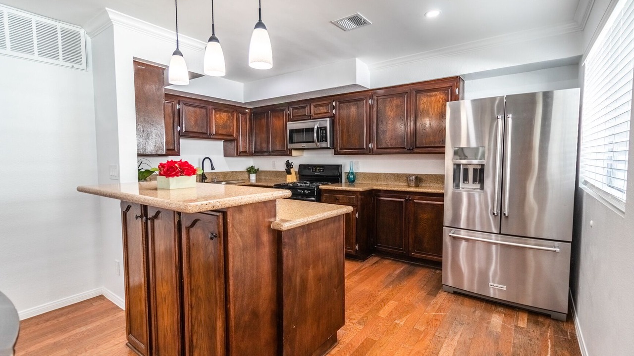 Photo of Kitchen in Valley Village