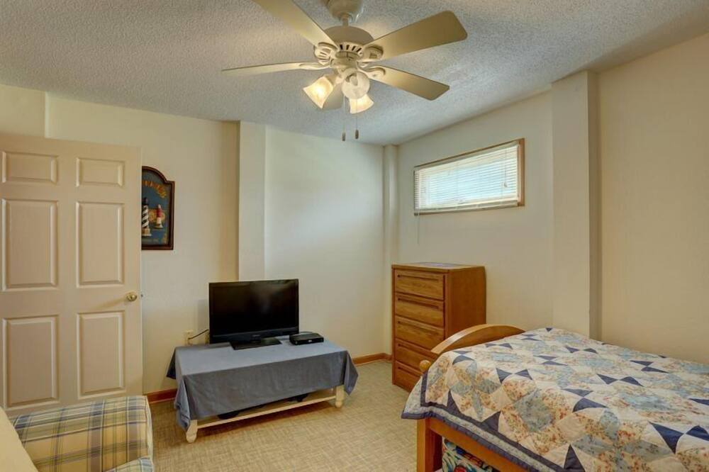 Photo of Bedroom in Nags Head