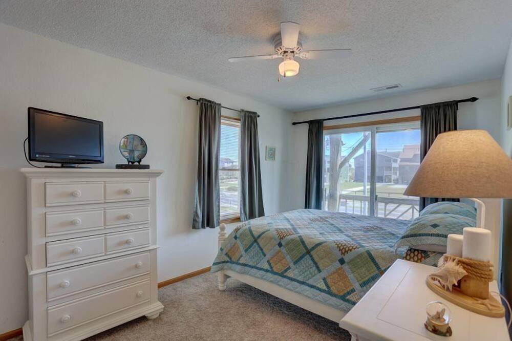Photo of Bedroom in Nags Head