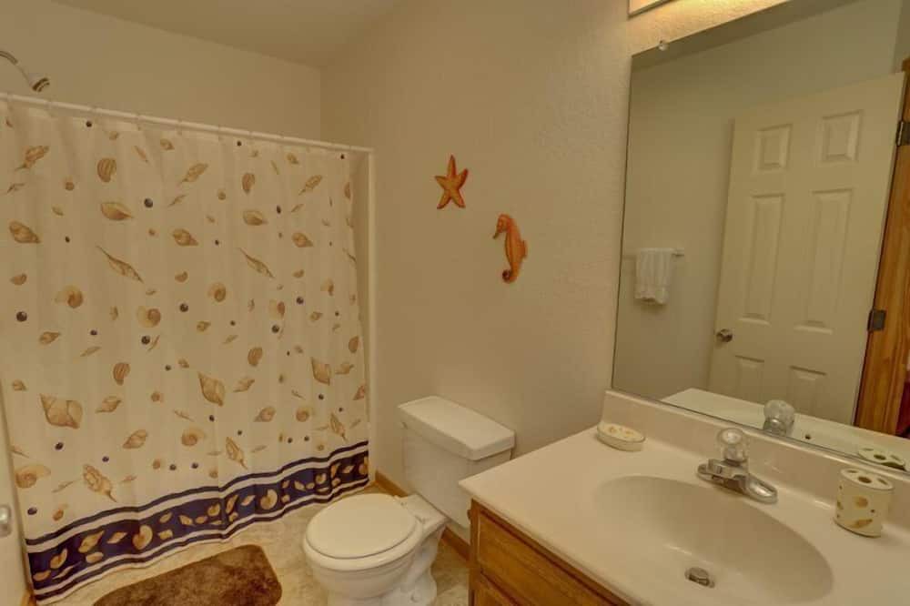 Photo of Bathroom in Nags Head