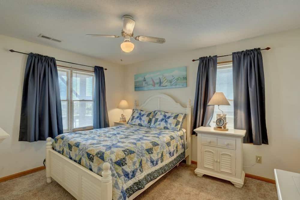 Photo of Bedroom in Nags Head