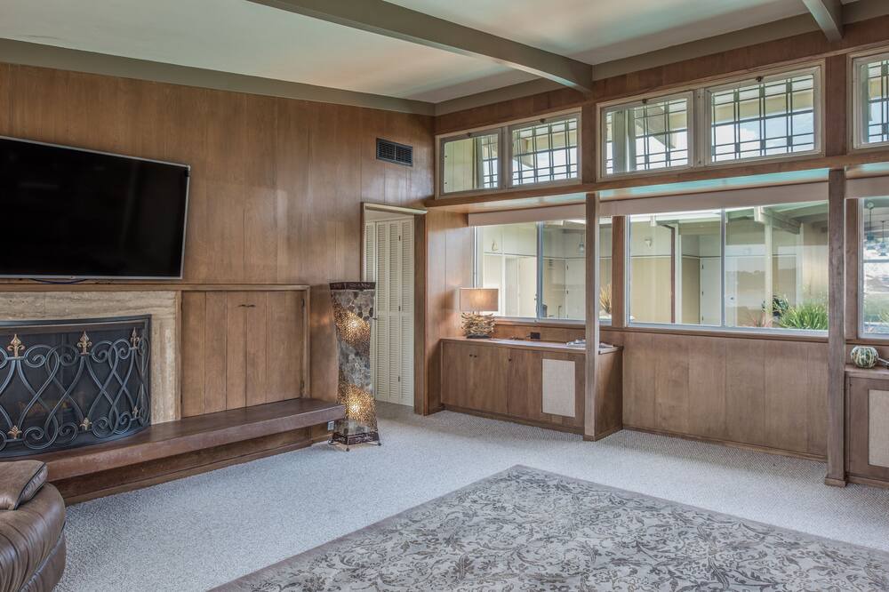 Photo of Bedroom in Del Monte Forest
