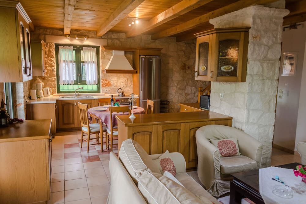 Photo of Livingroom in Akrotiri