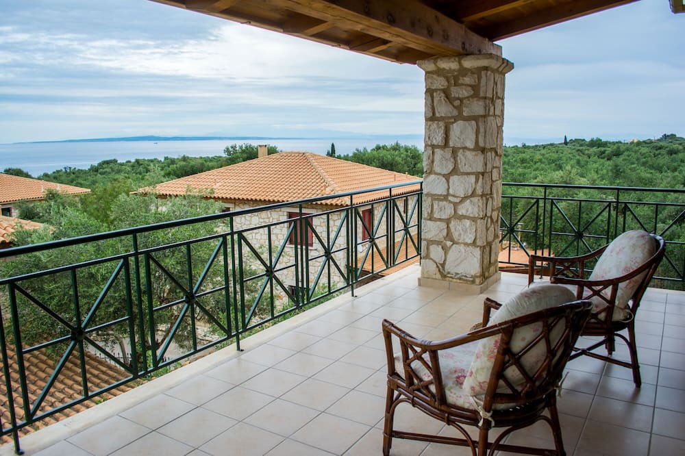 Photo of Patio Balcony in Akrotiri