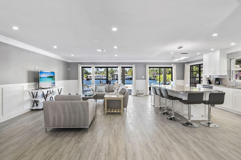 Photo of Others in Santa Barbara Estates