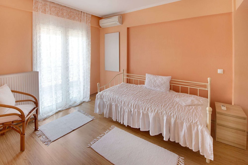 Photo of Bedroom in Saronida