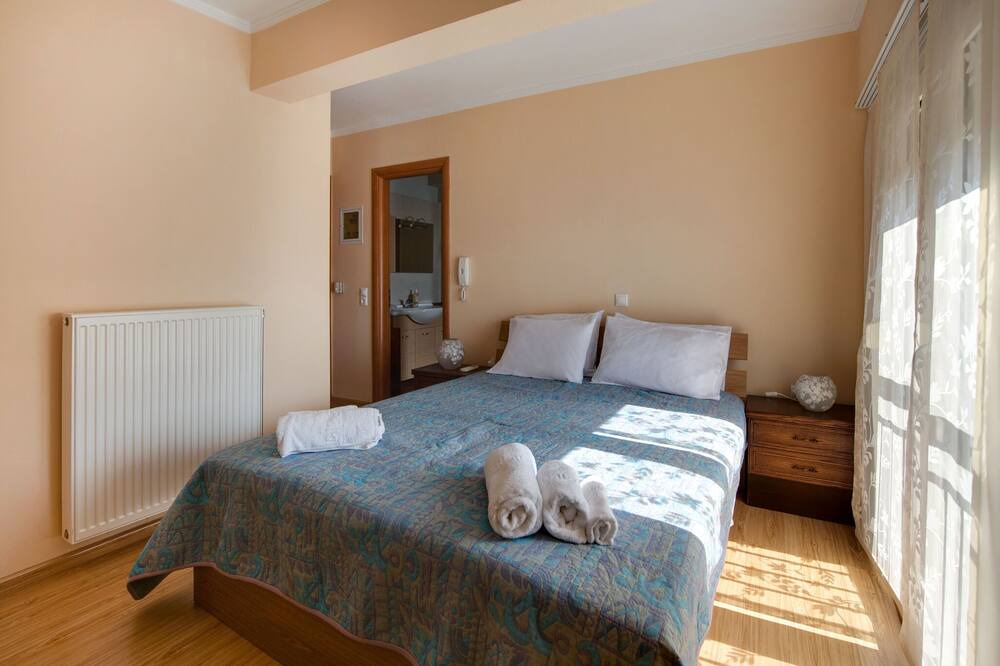 Photo of Bedroom in Saronida