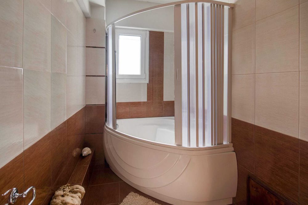 Photo of Bathroom in Saronida