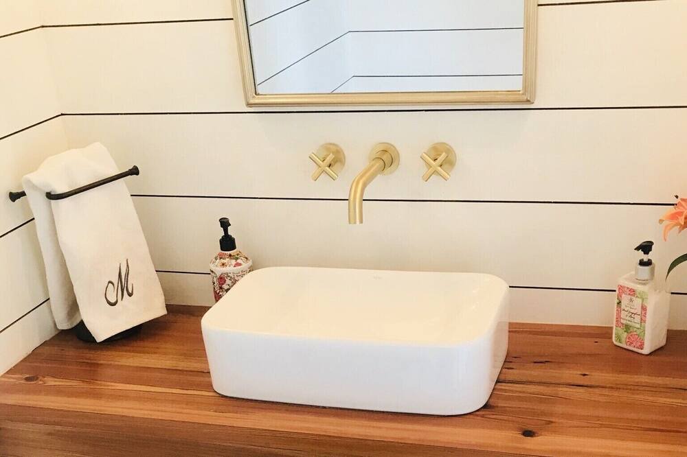 Photo of Bathroom in Vicksburg