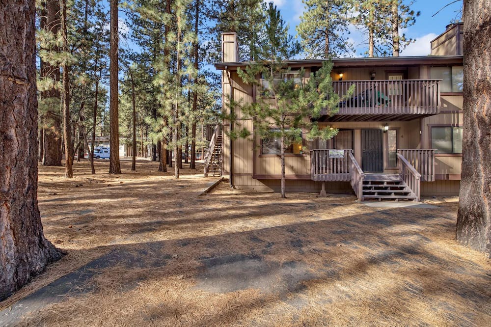 Photo of Outdoor in Summit Estates