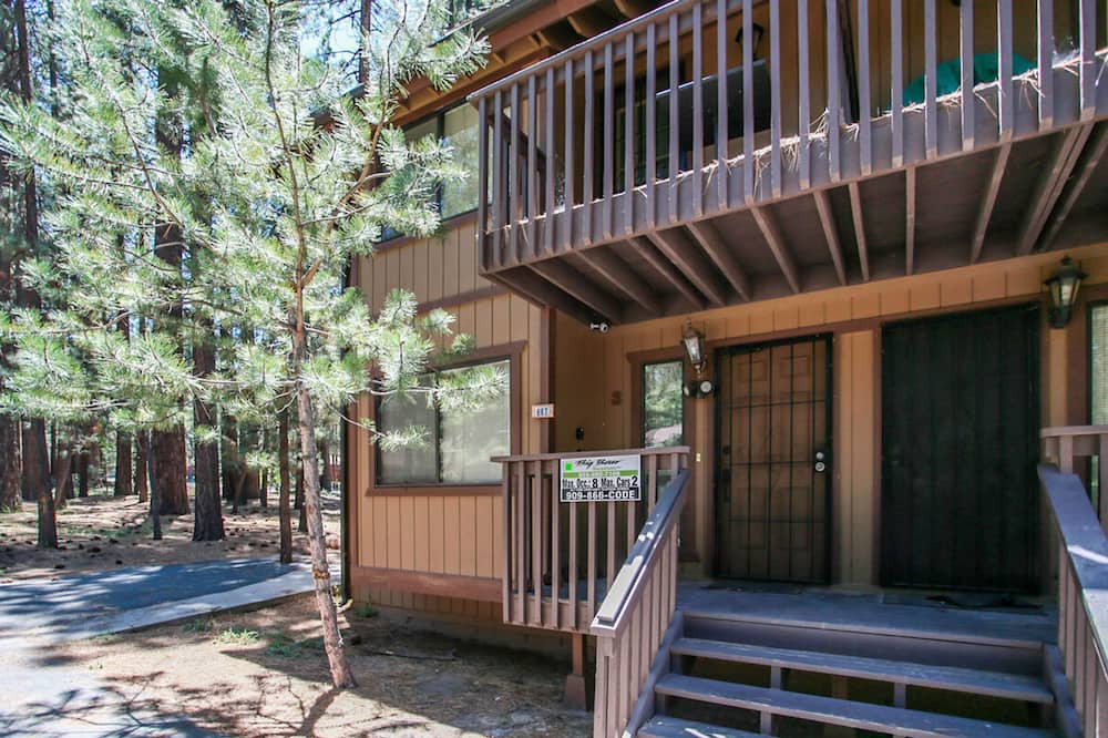 Photo of Outdoor in Summit Estates