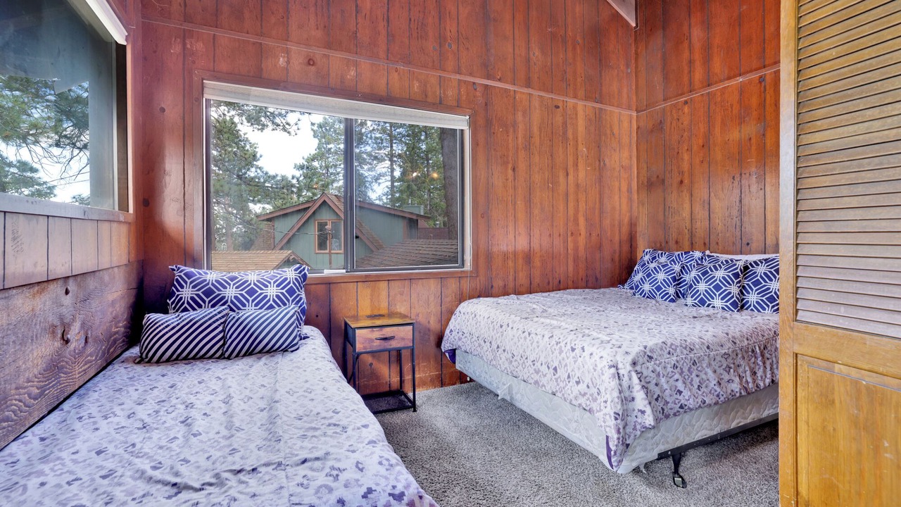 Photo of Livingroom in Big Bear Lake