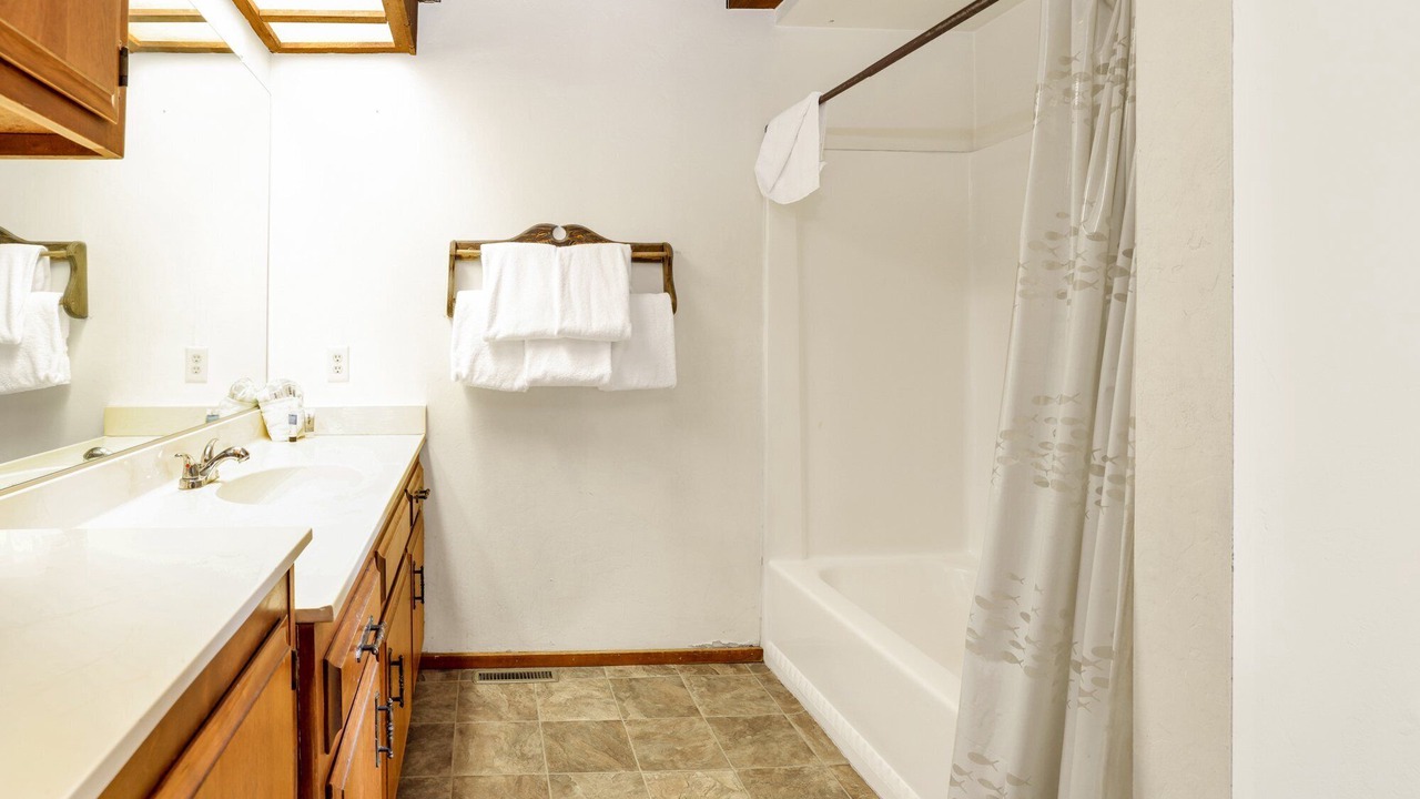 Photo of Bathroom in Big Bear Lake