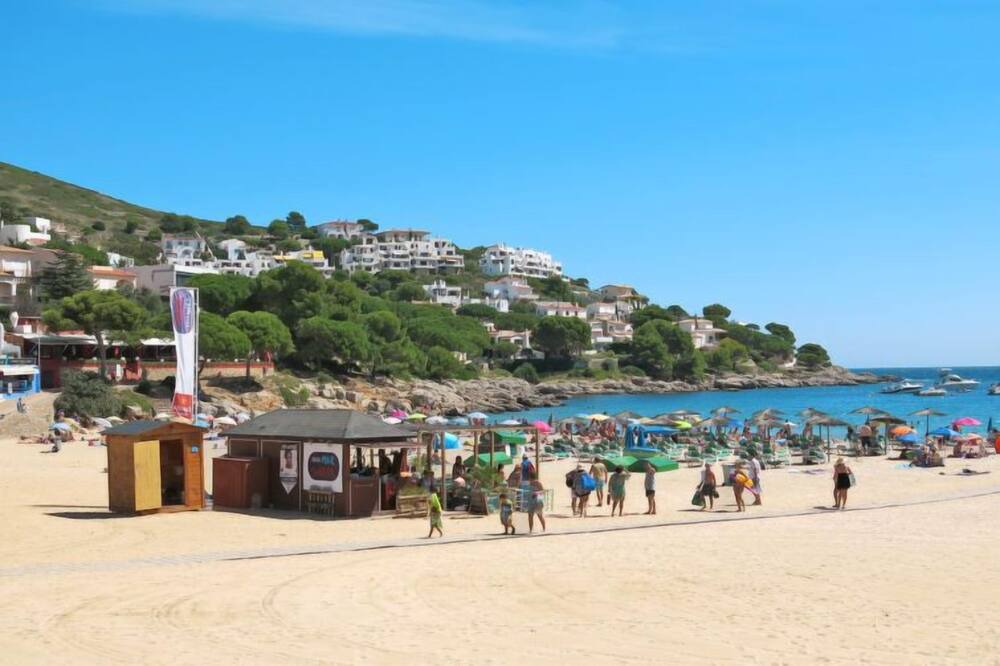 Photo of Others in L'Escala