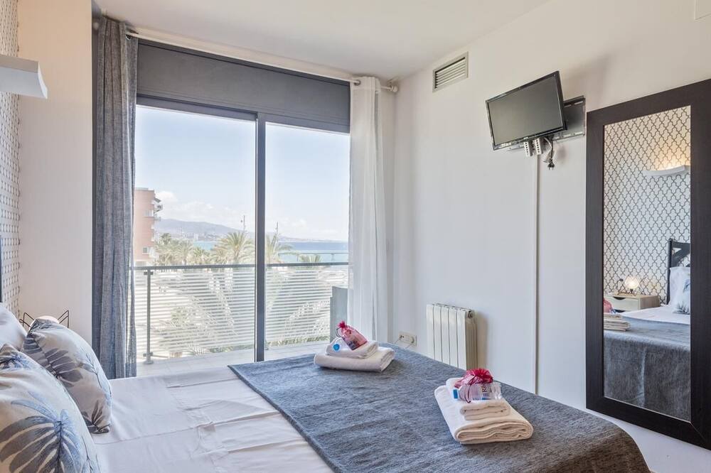 Photo of Bedroom in Badalona