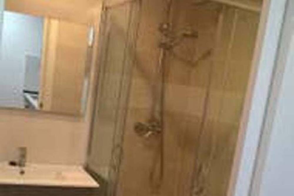 Photo of Bathroom in Reus