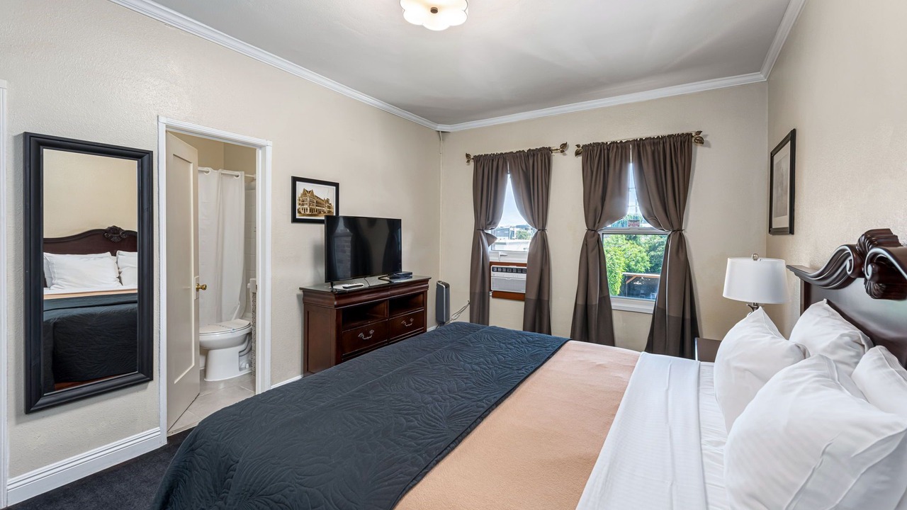 Photo of Bedroom in Larchmont