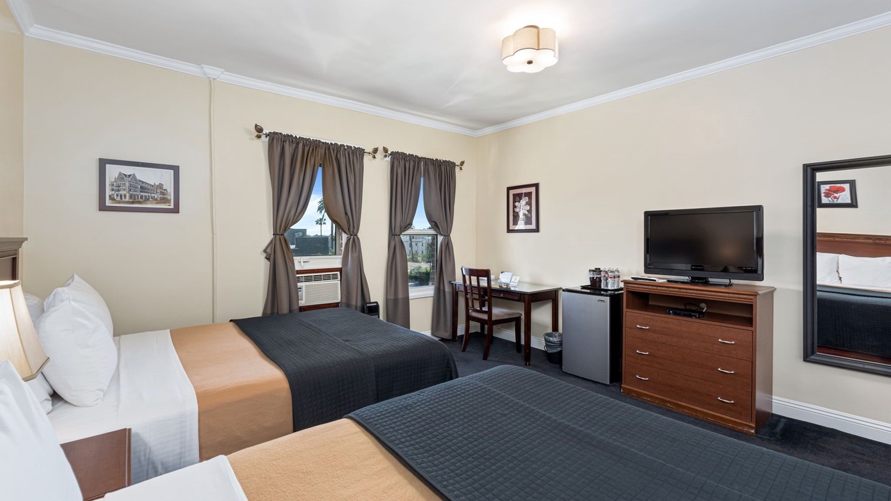 Photo of Bedroom in Larchmont