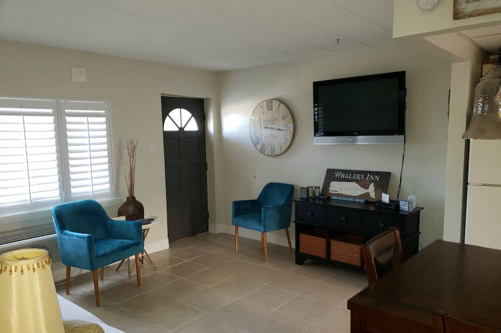 Photo of Livingroom in Avalon