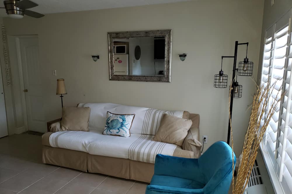 Photo of Livingroom in Avalon