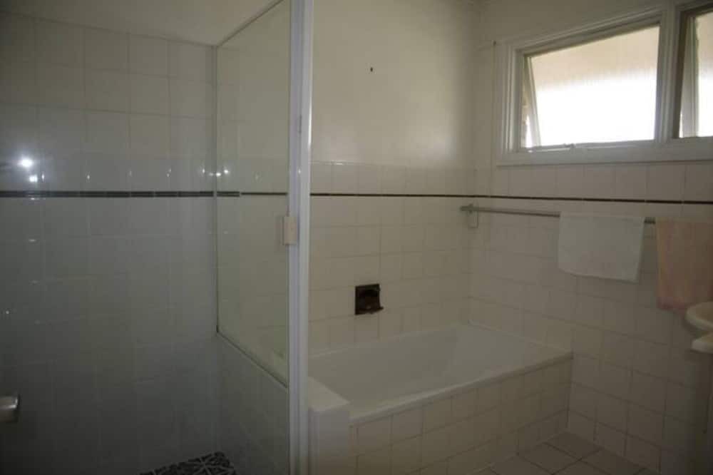 Photo of Bathroom in Sunnybank Hills
