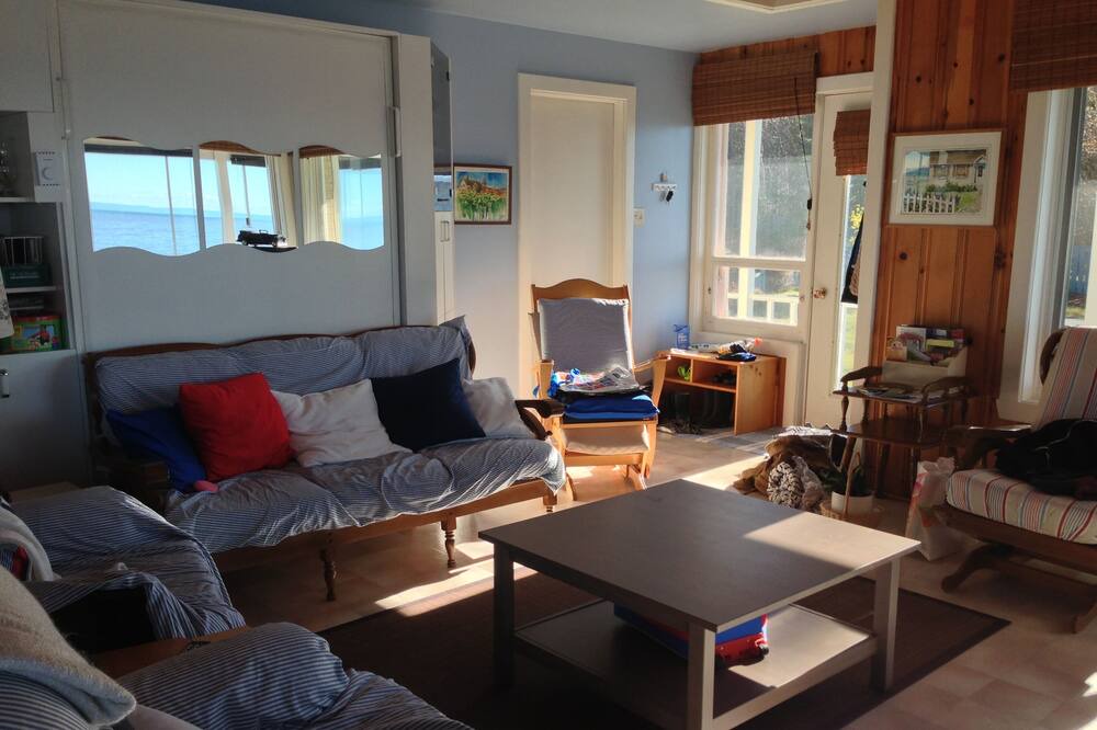 Photo of Livingroom in Saint-Simon