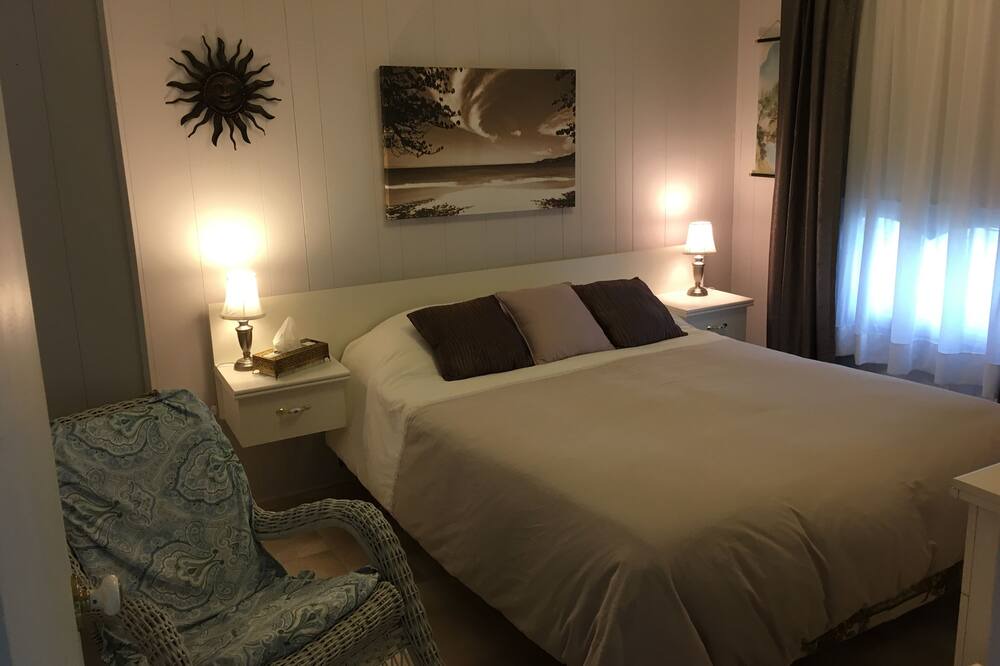 Photo of Bedroom in Saint-Simon